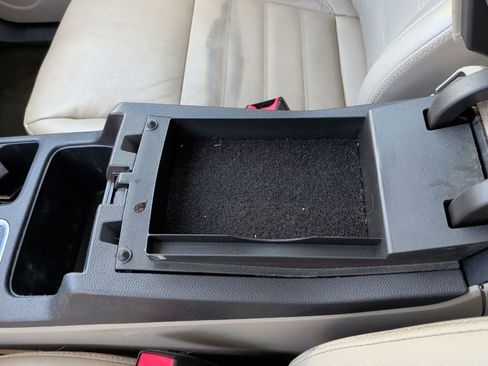 Used 2019 Ford Escape Titanium image 33