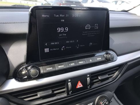 Used 2022 Kia Forte LXS FWD image 16