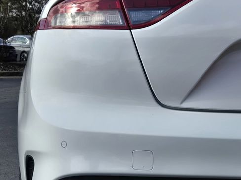 Used 2022 Kia Stinger GT1 w/ Red Interior Color Package image 8