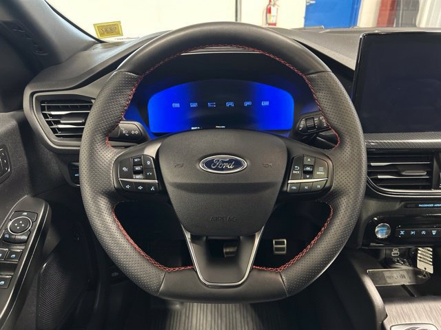 Used 2024 Ford Escape ST-Line Elite w/ Premium Technology Package AWD/4WD image 15