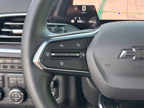 Certified 2025 Chevrolet Suburban Z71 w/ Z71 Off-Road Package image 16