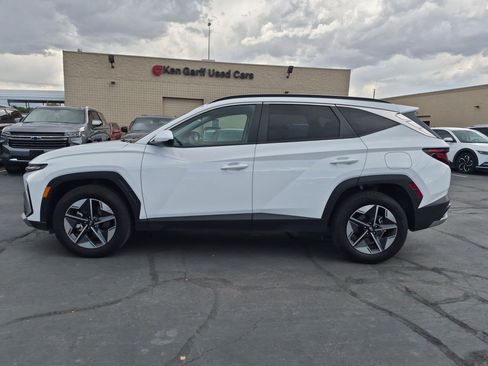Certified 2025 Hyundai Tucson SEL AWD/4WD image 10