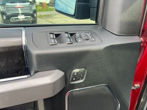 Used 2019 Ford F150 Platinum w/ Equipment Group 701A Luxury AWD/4WD image 10