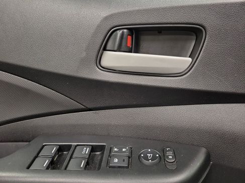 Used 2015 Honda CR-V LX image 19