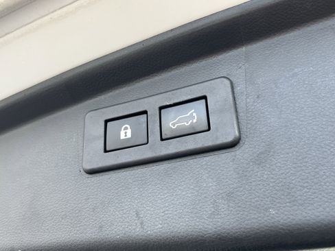 Used 2020 Subaru Outback Limited w/ Popular Package #2 image 6