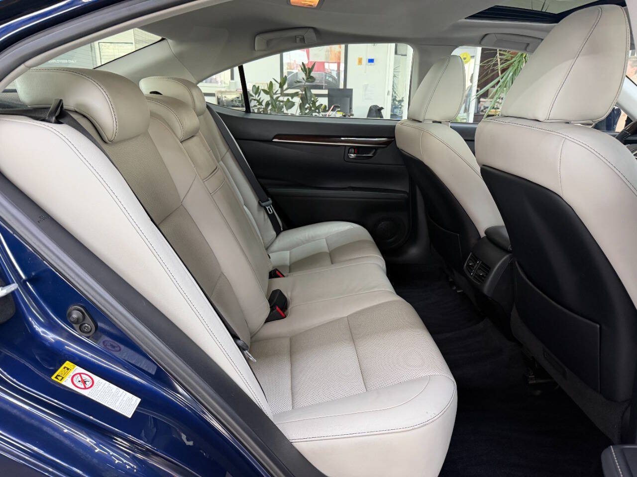 Used 2013 Lexus ES 350 w/ Luxury Pkg FWD image 15