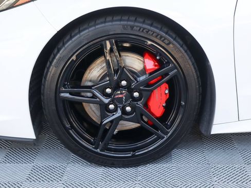 Used 2023 Chevrolet Corvette Stingray Premium Conv w/ Z51 Performance Package RWD image 46
