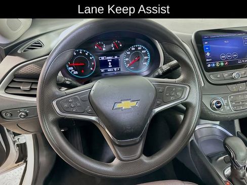 Used 2023 Chevrolet Malibu LT FWD image 12