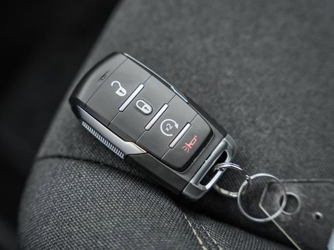 New 2026 RAM 1500 4x4 Crew Cab image 48