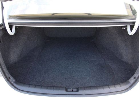 Used 2015 Honda Accord EX-L image 18