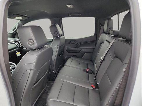 New 2024 GMC Canyon Elevation w/ Elevation Premium Package image 9