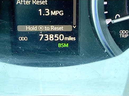 Used 2017 Toyota Highlander Limited image 42