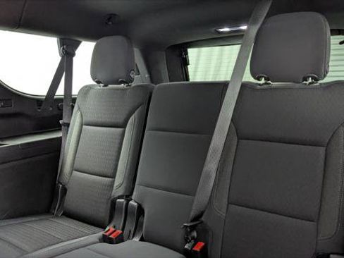 Used 2022 GMC Yukon XL SLE w/ Max Trailering Package AWD/4WD image 18