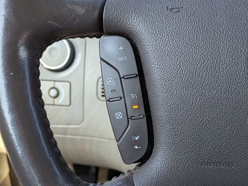 Used 2011 Cadillac DTS Luxury image 22