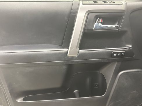 Used 2023 Toyota 4Runner Limited AWD/4WD image 9