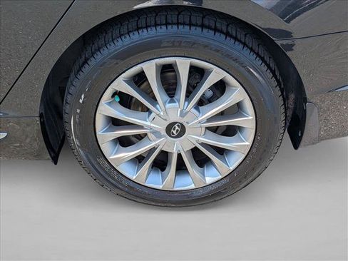 Used 2015 Hyundai Sonata Limited w/ Option Group 05 FWD image 21