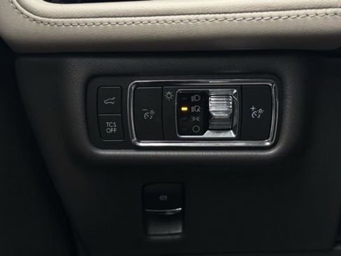 Used 2022 Lincoln Nautilus AWD image 28