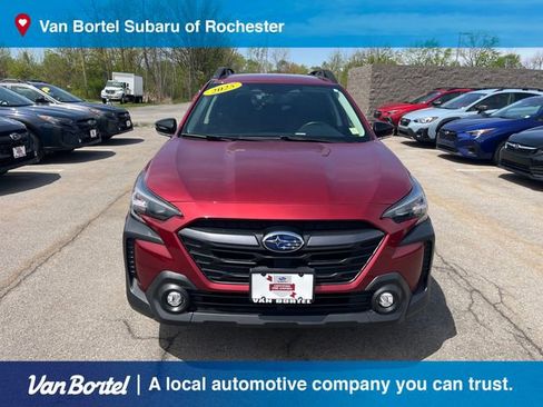 Certified 2025 Subaru Outback Premium AWD/4WD image 8