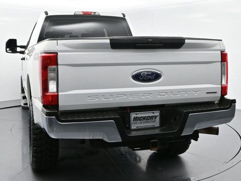 Used 2017 Ford F250 XL w/ Power Equipment Group AWD/4WD image 6