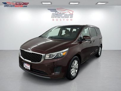 Used 2017 Kia Sedona LX w/ LX Essentials Premium Package