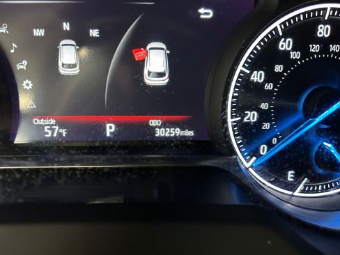 Used 2021 Toyota Venza XLE w/ Softex Package AWD/4WD image 18
