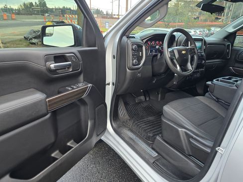 Used 2019 Chevrolet Silverado 1500 LT w/ Trailering Package image 19