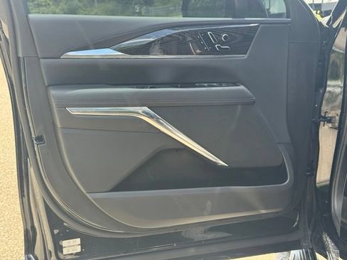 Used 2025 Cadillac Escalade IQ Sport 1 w/ Smart Trailering package AWD/4WD image 30
