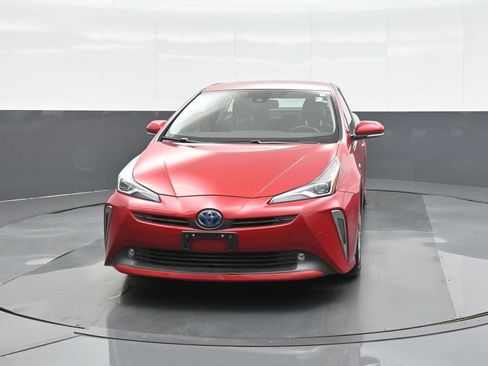 Certified 2019 Toyota Prius XLE AWD/4WD image 2