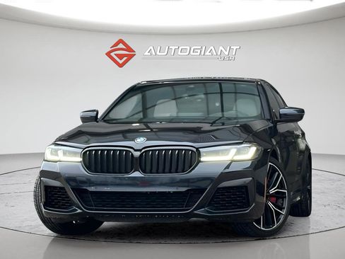 Used 2023 BMW 540i w/ Executive Package image 1