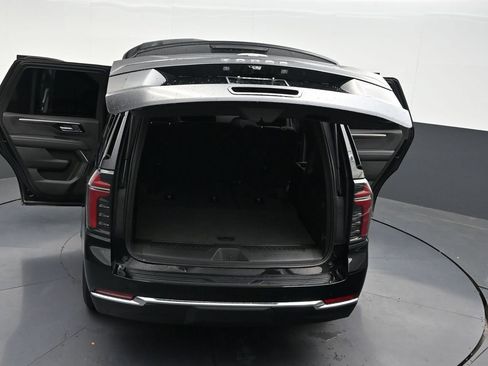 Used 2025 Chevrolet Tahoe LS RWD image 35