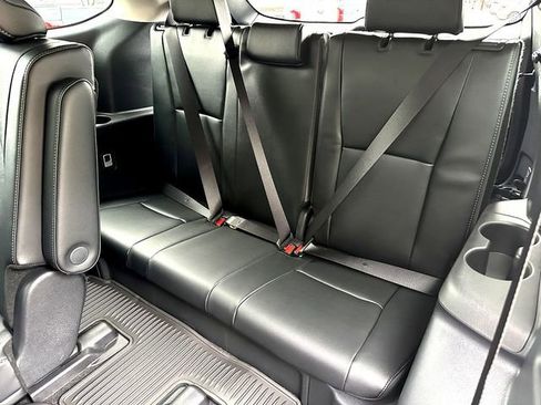 New 2026 Toyota Highlander Limited image 17