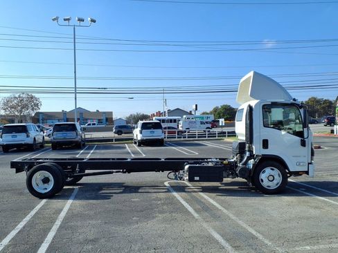 New 2025 Chevrolet Low Cab Forward 5500 XD image 3