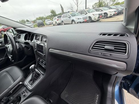 Used 2017 Volkswagen Golf Alltrack SE AWD/4WD image 14