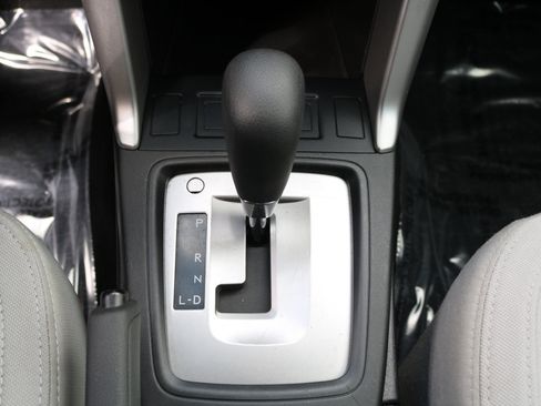 Used 2015 Subaru Forester 2.5i w/ Alloy Wheel Package image 22