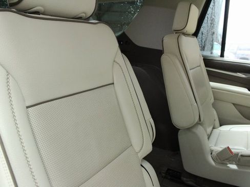 Used 2021 GMC Yukon Denali image 14