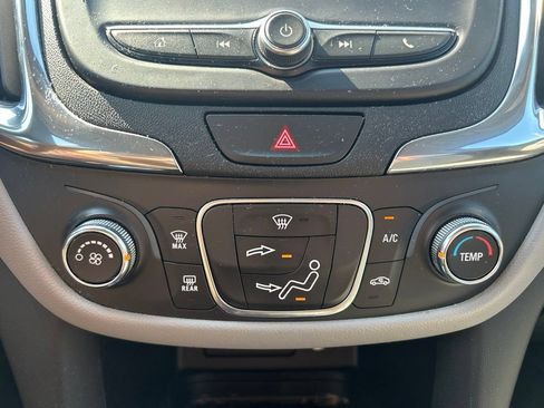 Used 2020 Chevrolet Equinox LT AWD/4WD image 24