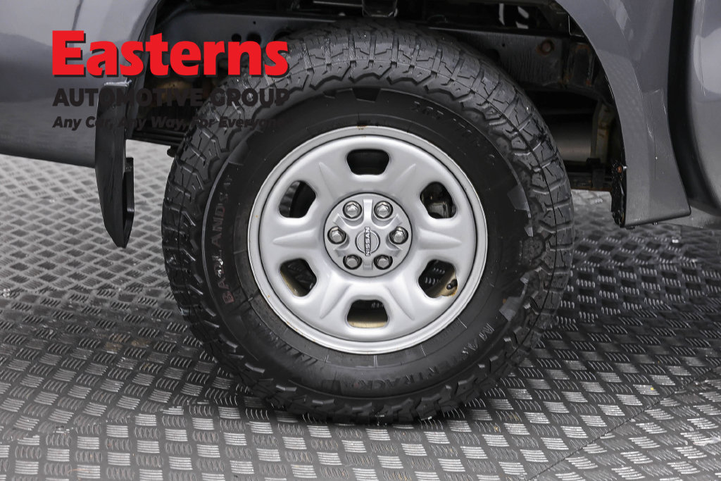 Used 2024 Nissan Frontier S AWD/4WD image 31