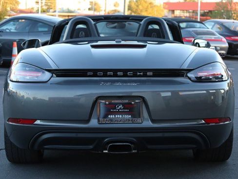 Used 2017 Porsche 718 Boxster image 14