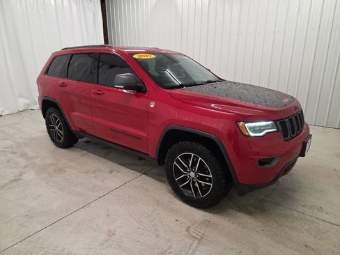 Used 2017 Jeep Grand Cherokee Trailhawk w/ Trailhawk Luxury Group image 7