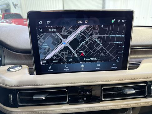 Used 2022 Lincoln Aviator Reserve w/ Equipment Group 201A AWD/4WD image 19