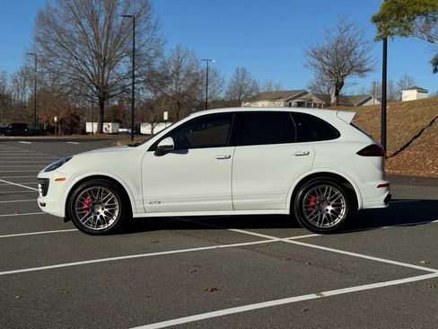 Used 2016 Porsche Cayenne GTS image 6
