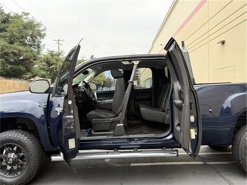 Used 2011 GMC Sierra 1500 SLE w/ Power Tech Package image 18