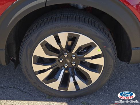 New 2026 Ford Explorer Platinum w/ LUX Leather Package image 5