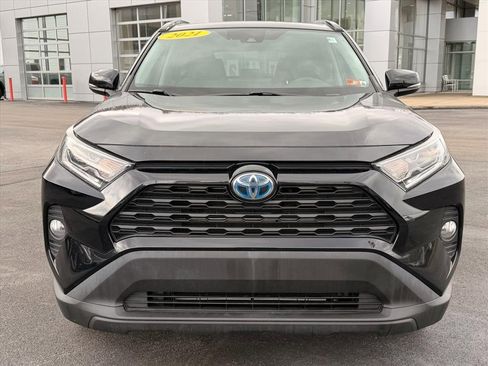Used 2021 Toyota RAV4 XLE w/ Convenience Package image 11