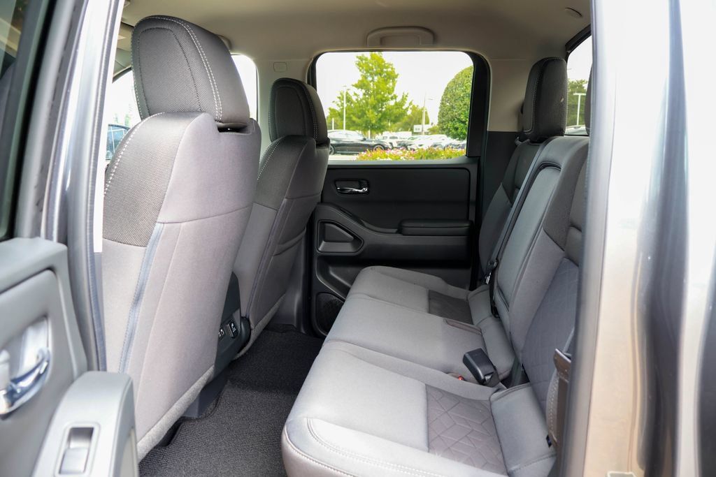 New 2026 Nissan Frontier SV w/ SV Convenience Package RWD image 8