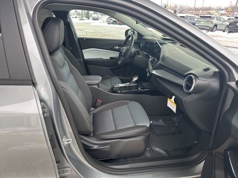 New 2026 Chevrolet Trax LT w/ Driver Confidence Package image 32