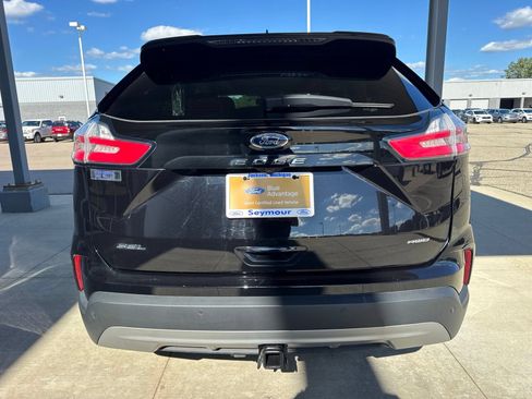 Used 2024 Ford Edge SEL w/ Convenience Package AWD/4WD image 6