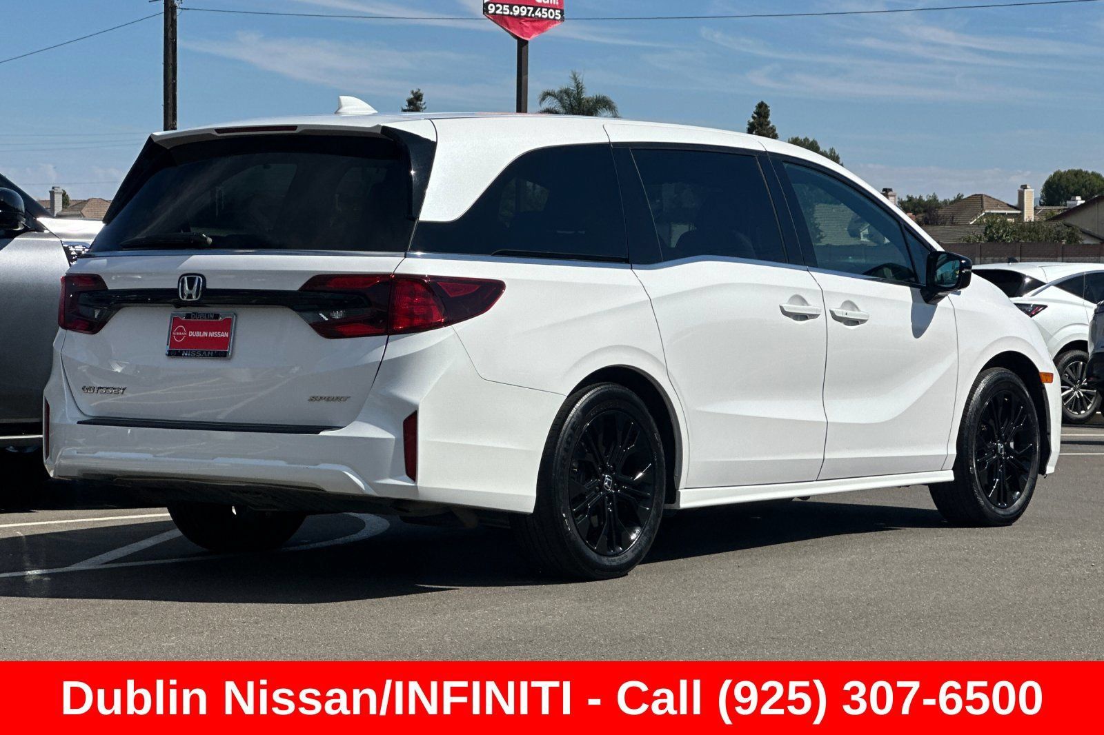 Used 2025 Honda Odyssey Sport-L image 4