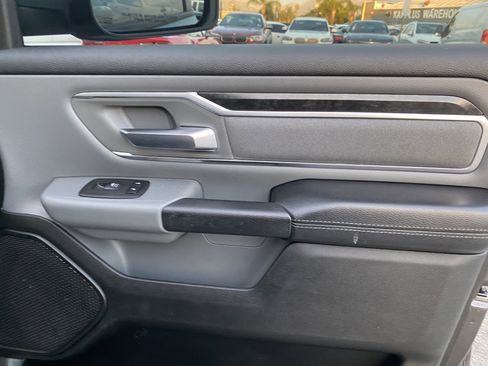 Used 2019 RAM 1500 Big Horn image 21
