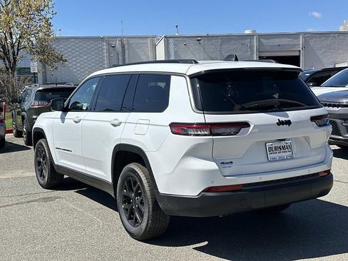 New 2026 Jeep Grand Cherokee L 4WD image 4